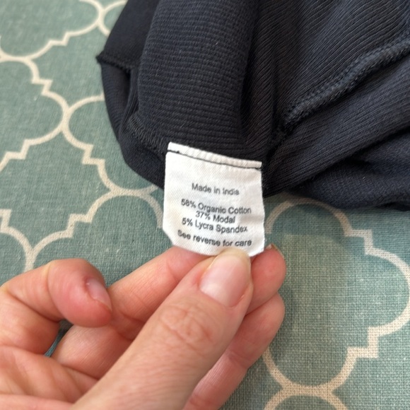 Alp N Rock Black Asymmetrical Cutout Tank Top size X-Large - Picture 4 of 7